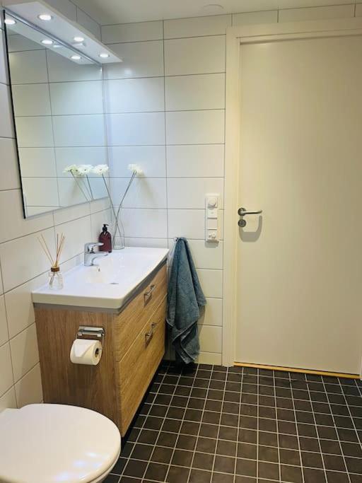 City Center 7Th Floor Apartement With Beautiful View Tromsø Eksteriør billede