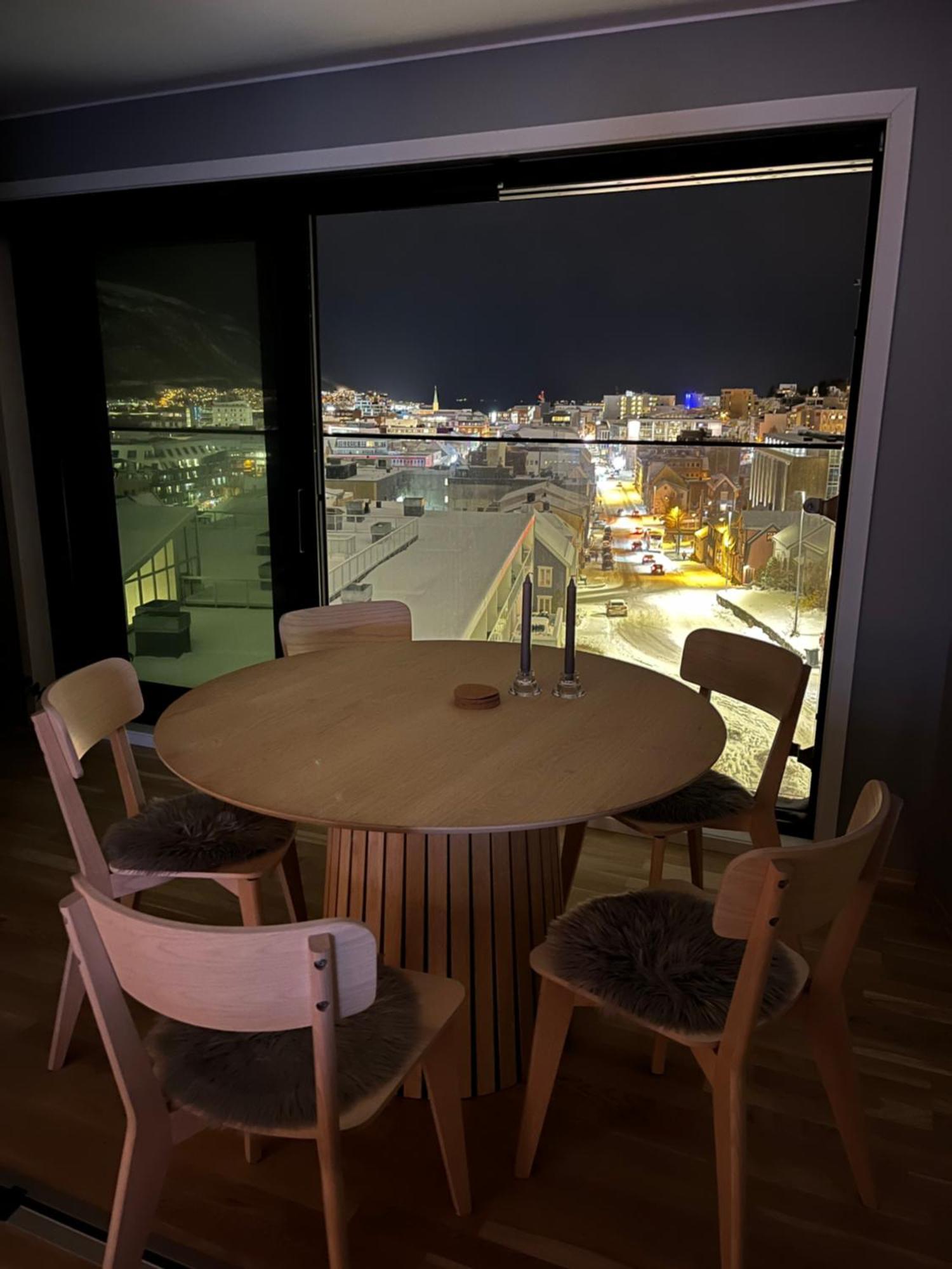 City Center 7Th Floor Apartement With Beautiful View Tromsø Eksteriør billede